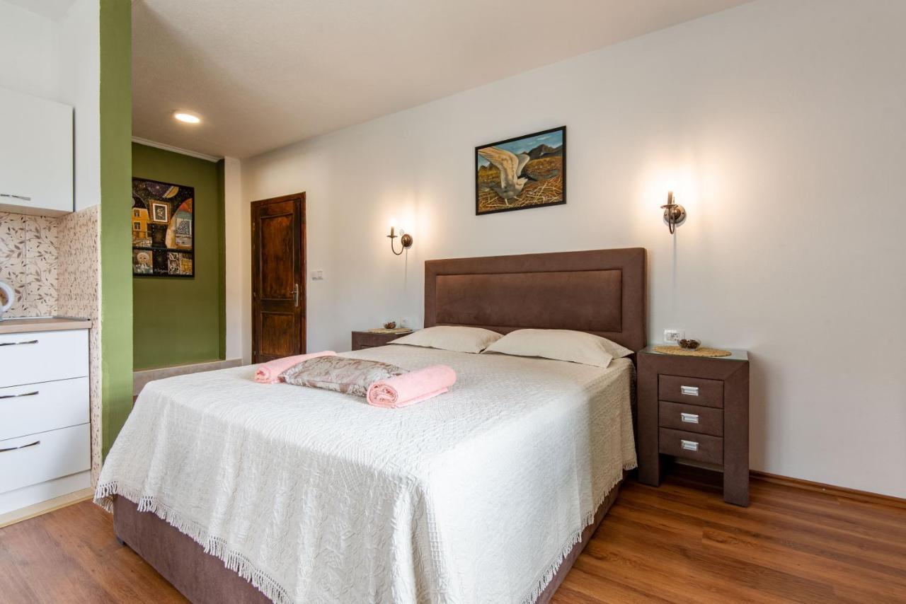 Apartments And Spa Miona Virpazar Bagian luar foto