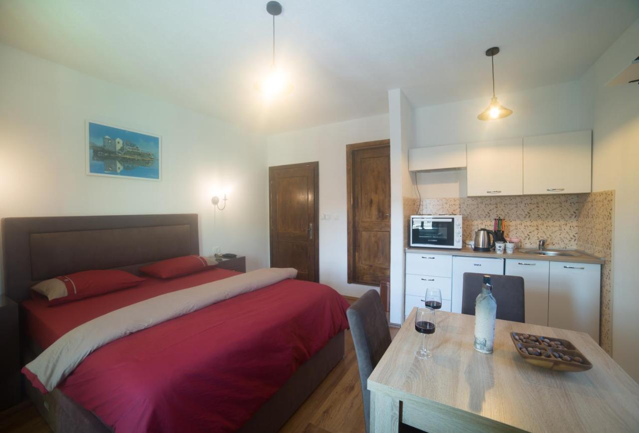 Apartments And Spa Miona Virpazar Bagian luar foto